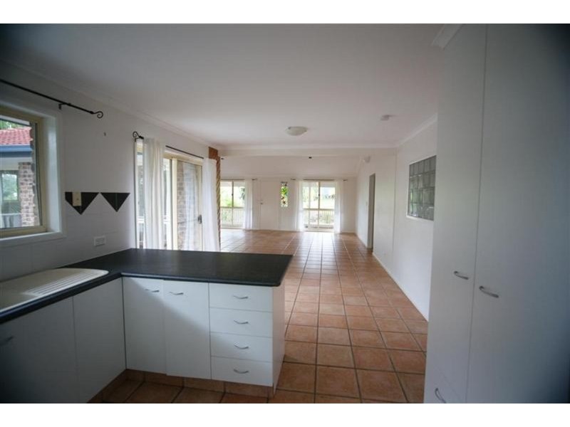 4 Murumba Close, Ocean Shores NSW 2483