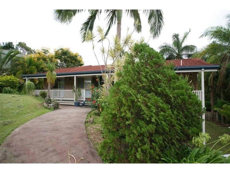 4 Murumba Close, Ocean Shores NSW 2483