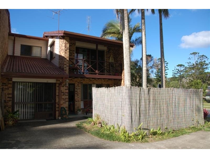 3/6 durroon Court, Ocean Shores NSW 2483