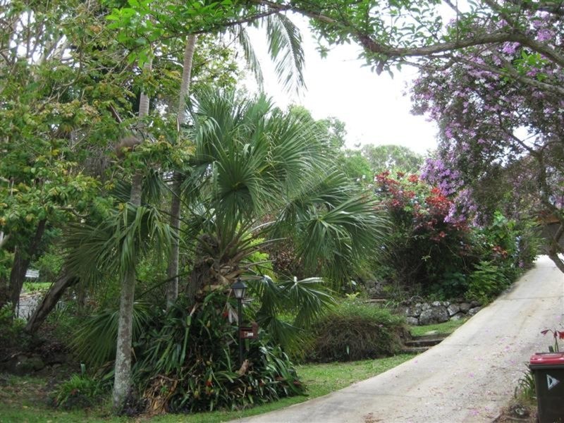 14 Walgooan Way, Ocean Shores NSW 2483