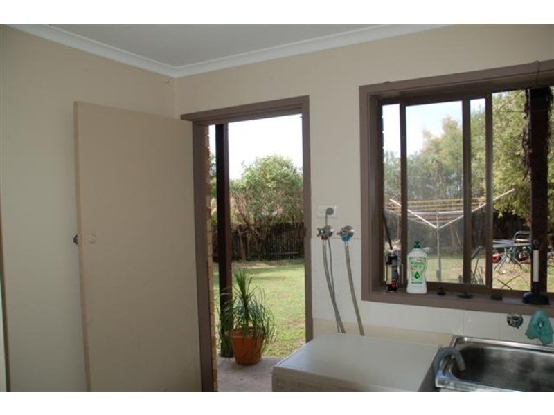 26 Warrambool Road, Ocean Shores NSW 2483