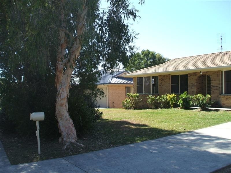 137 Shara  Boulevard, Ocean Shores NSW 2483