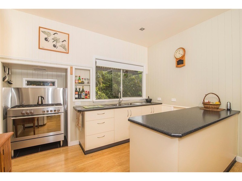 111 Geles Road, Burringbar NSW 2483