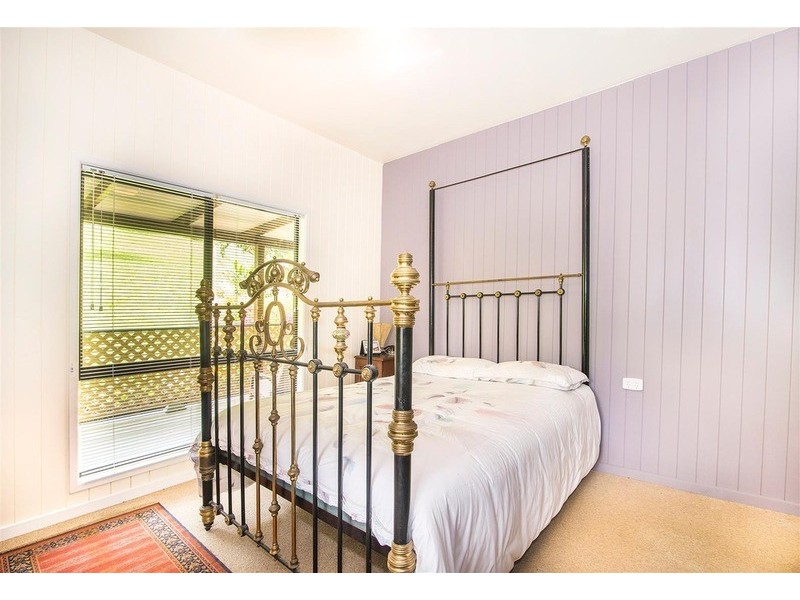 111 Geles Road, Burringbar NSW 2483