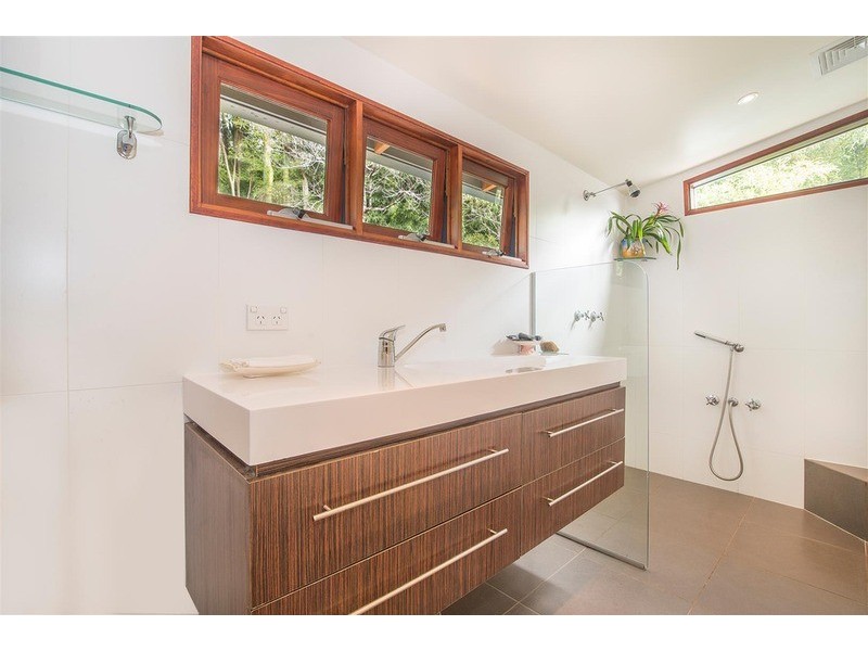 111 Geles Road, Burringbar NSW 2483