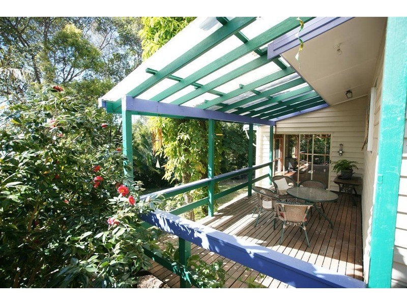 4 Gilba Avenue, Ocean Shores NSW 2483