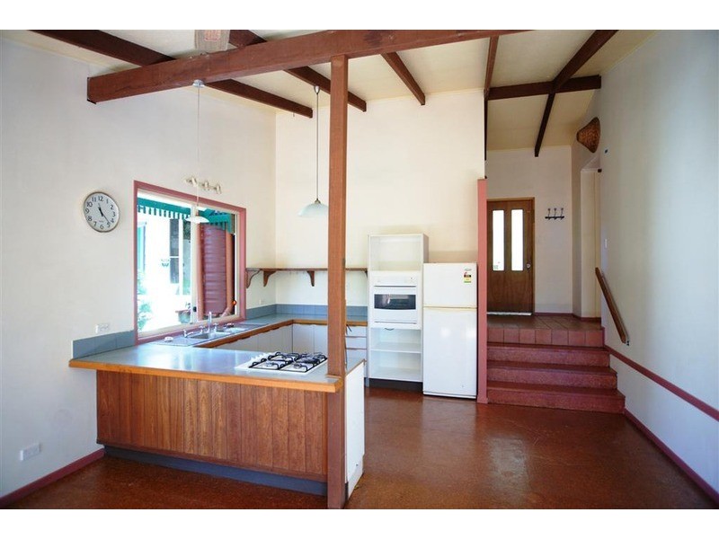 4 Gilba Avenue, Ocean Shores NSW 2483