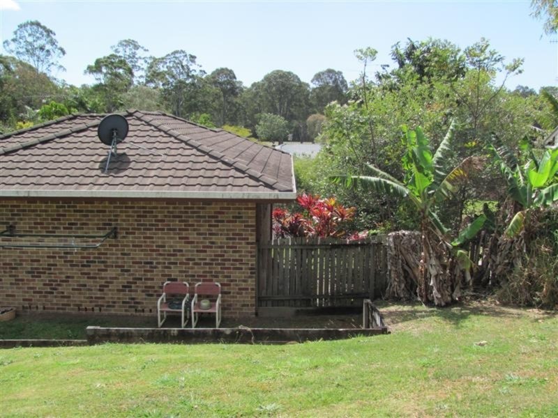 1 Nandroya Avenue, Ocean Shores NSW 2483