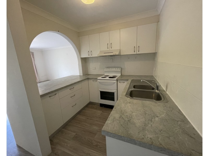 8/4 BINDAREE Way, Ocean Shores NSW 2483