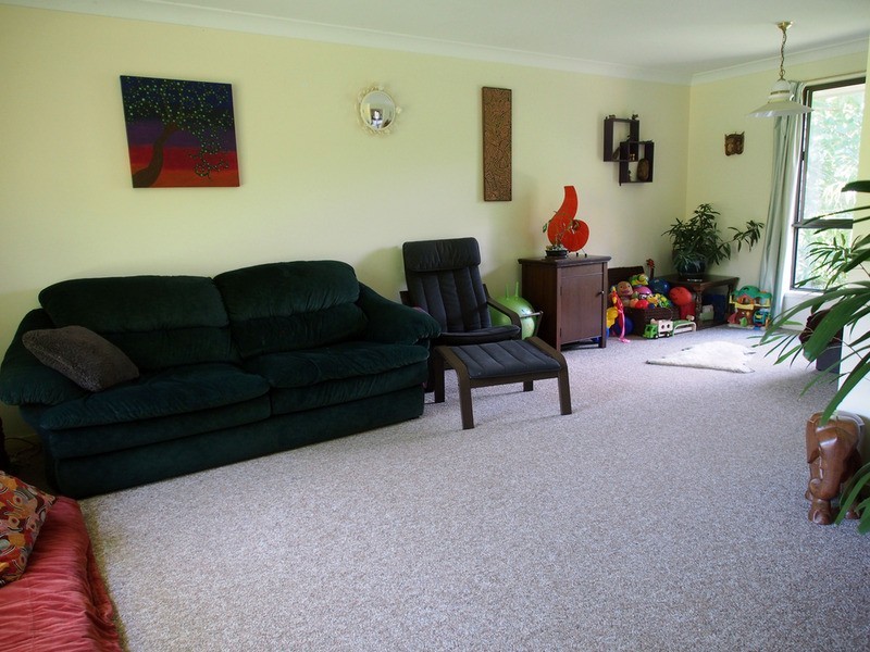 2 Bobra Glen, Ocean Shores NSW 2483