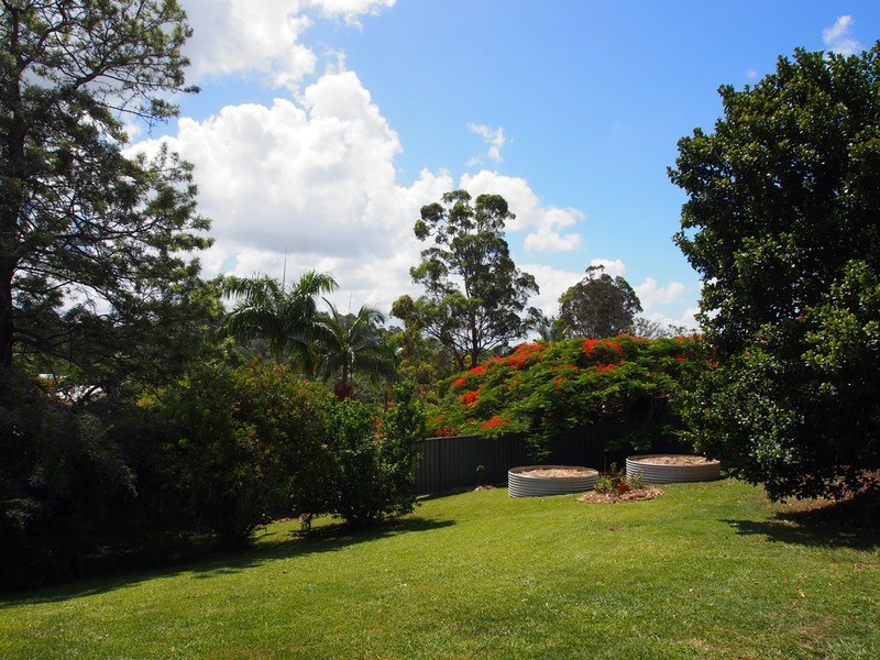 2 Bobra Glen, Ocean Shores NSW 2483