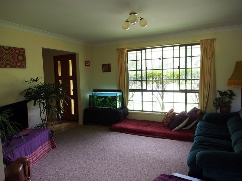 2 Bobra Glen, Ocean Shores NSW 2483