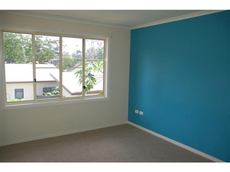 1/11 Boondoon Crescent, Ocean Shores NSW 2483