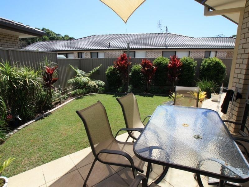 52B Rajah Road, Ocean Shores NSW 2483
