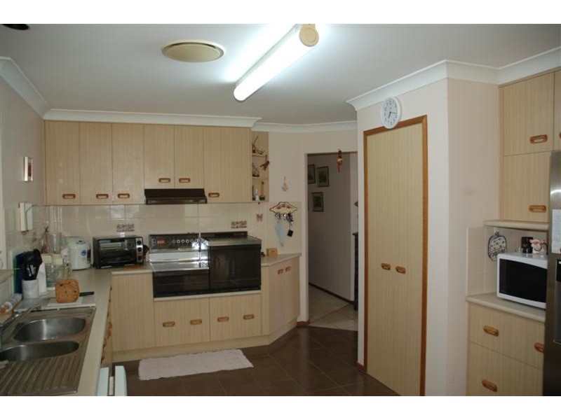 106 Balemo Drive, Ocean Shores NSW 2483
