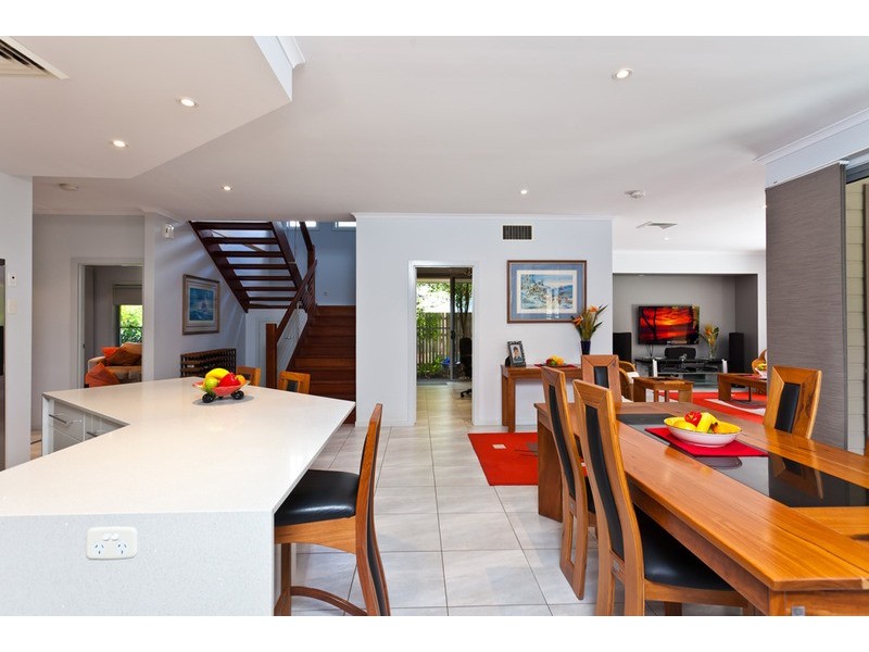 30 Mia  Court, Ocean Shores NSW 2483