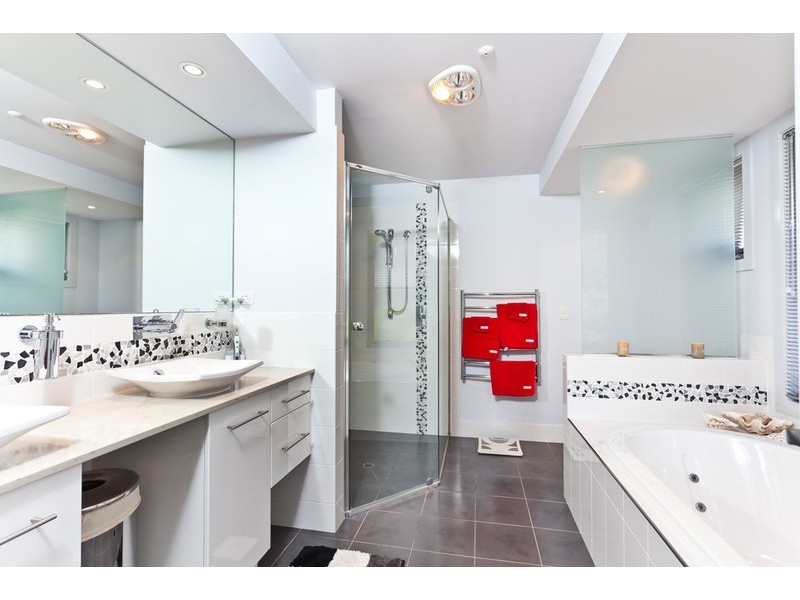 30 Mia  Court, Ocean Shores NSW 2483