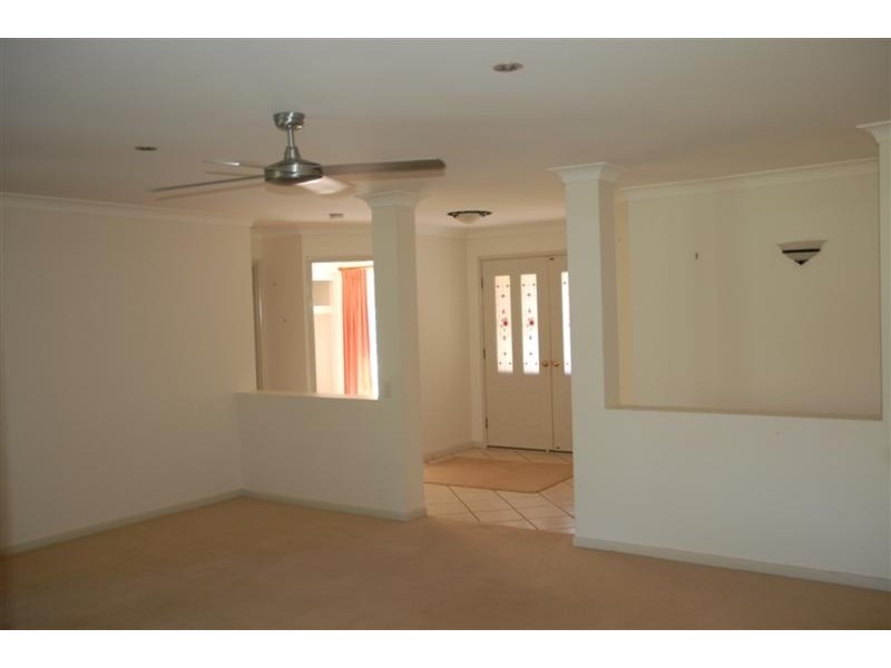 14 Terrara Court, Ocean Shores NSW 2483