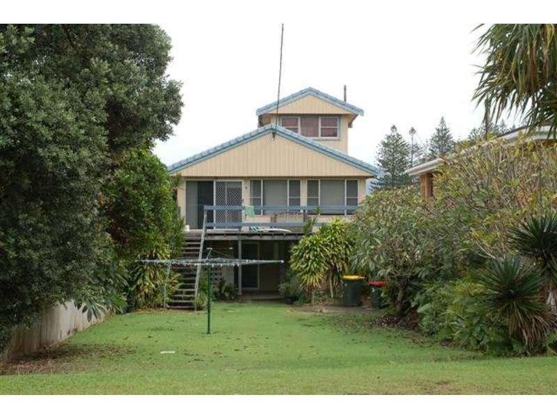 8 South Beach Road, Brunswick Heads NSW 2483