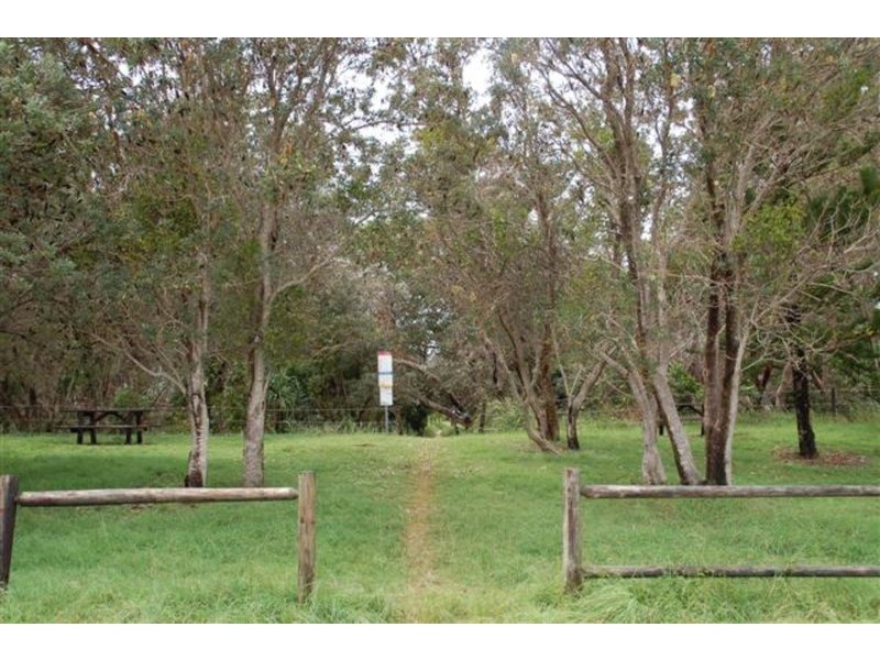 8 South Beach Road, Brunswick Heads NSW 2483