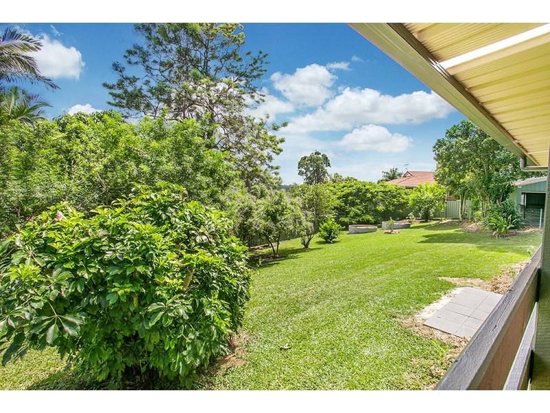 2 Bobra Glen, Ocean Shores NSW 2483