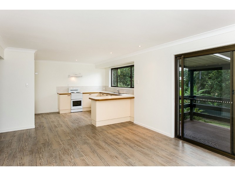 2 Bobra Glen, Ocean Shores NSW 2483