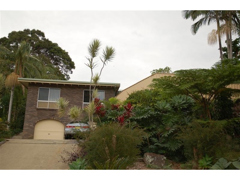 10 matong Drive, Ocean Shores NSW 2483