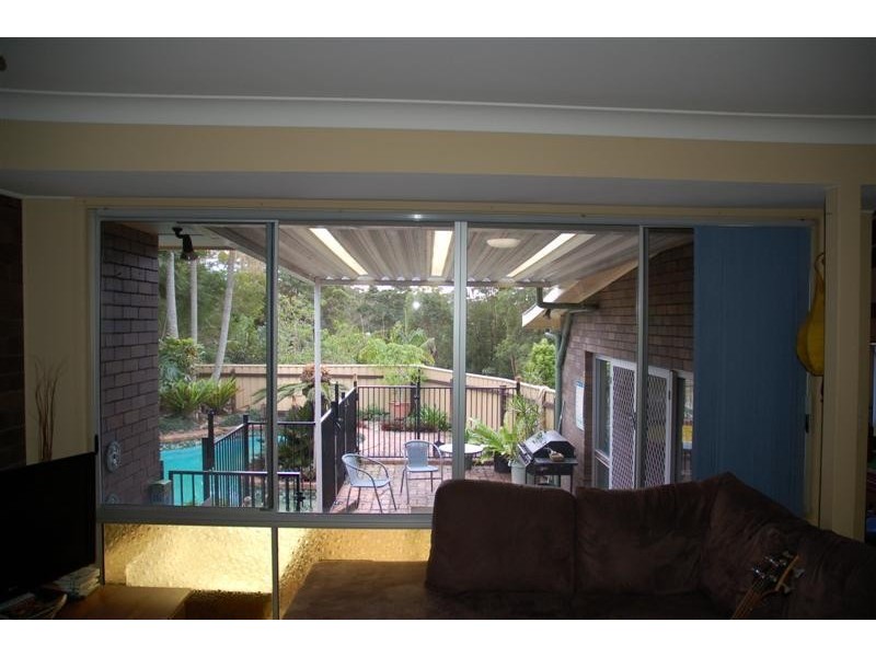 10 matong Drive, Ocean Shores NSW 2483