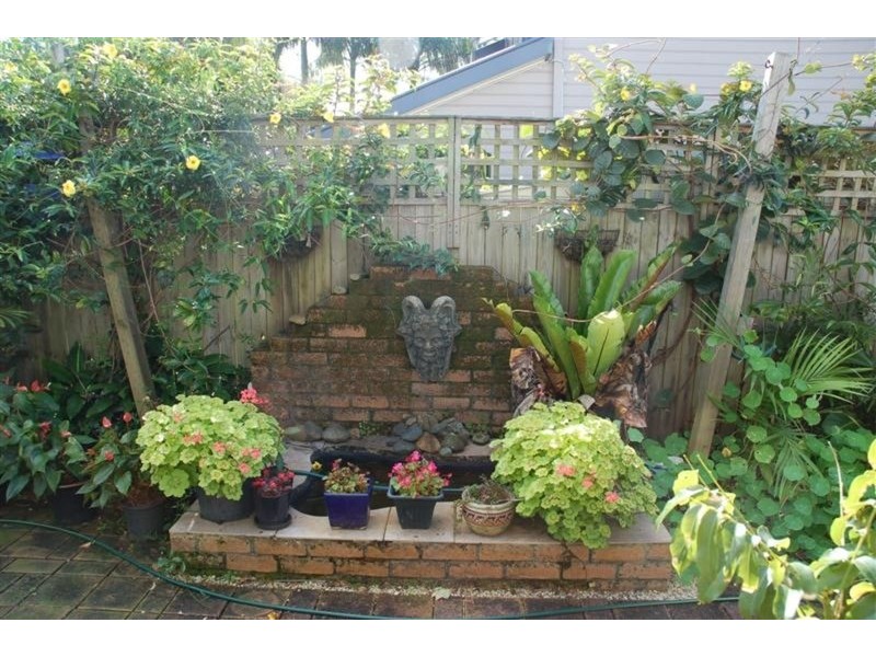 5 Mia Court, Ocean Shores NSW 2483