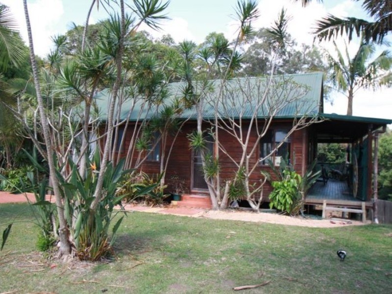 30 Matong Drive, Ocean Shores NSW 2483