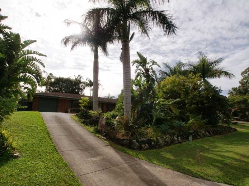 24 Bulgoon  Street, Ocean Shores NSW 2483