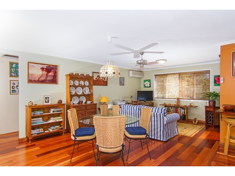 19 Bulgoon  Crescent, Ocean Shores NSW 2483