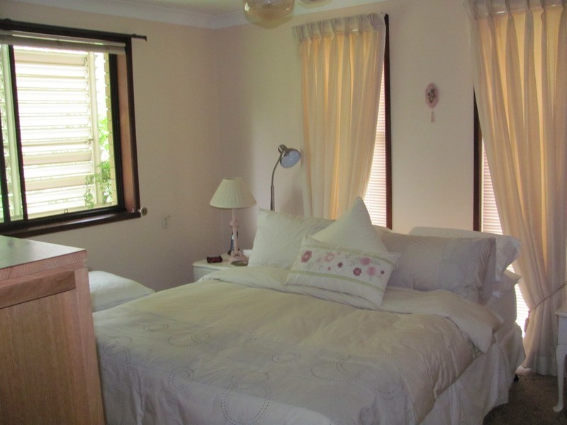 17 Yallakool Drive, Ocean Shores NSW 2483