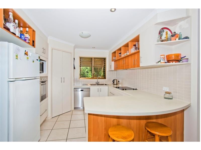 37 Natan Court, Ocean Shores NSW 2483