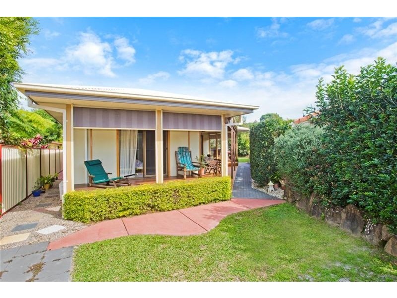 37 Natan Court, Ocean Shores NSW 2483
