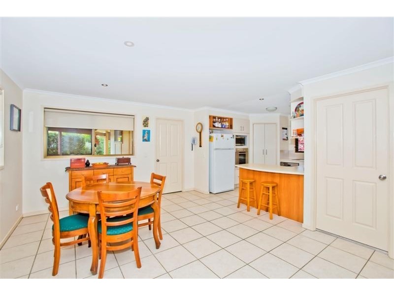 37 Natan Court, Ocean Shores NSW 2483