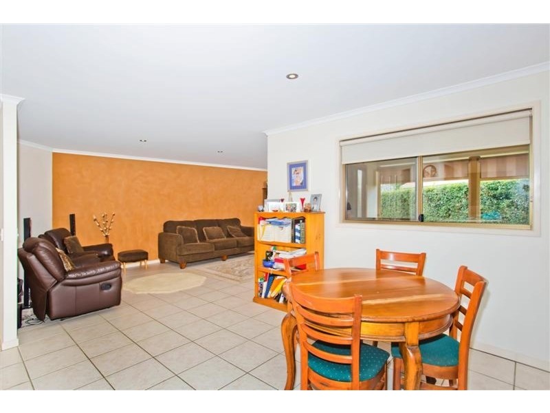 37 Natan Court, Ocean Shores NSW 2483
