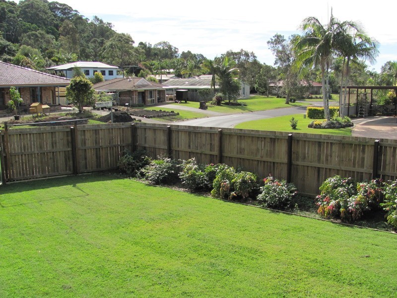 1A Namoi  Glen, Ocean Shores NSW 2483