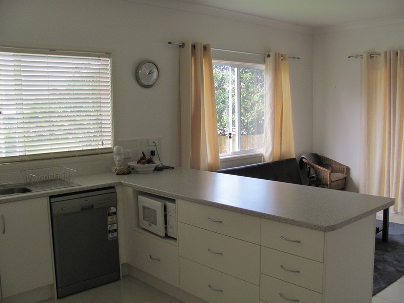 1A Namoi  Glen, Ocean Shores NSW 2483