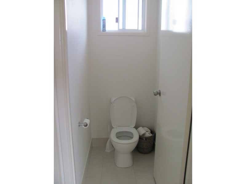 1A Namoi  Glen, Ocean Shores NSW 2483