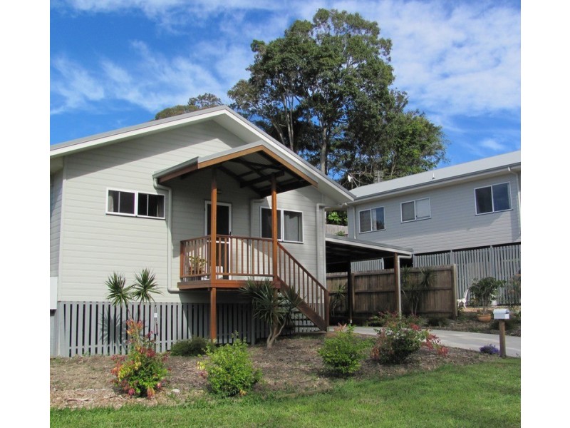 1A Namoi  Glen, Ocean Shores NSW 2483