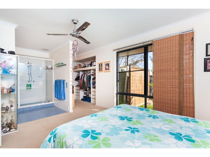 7 Barkala Court, Ocean Shores NSW 2483