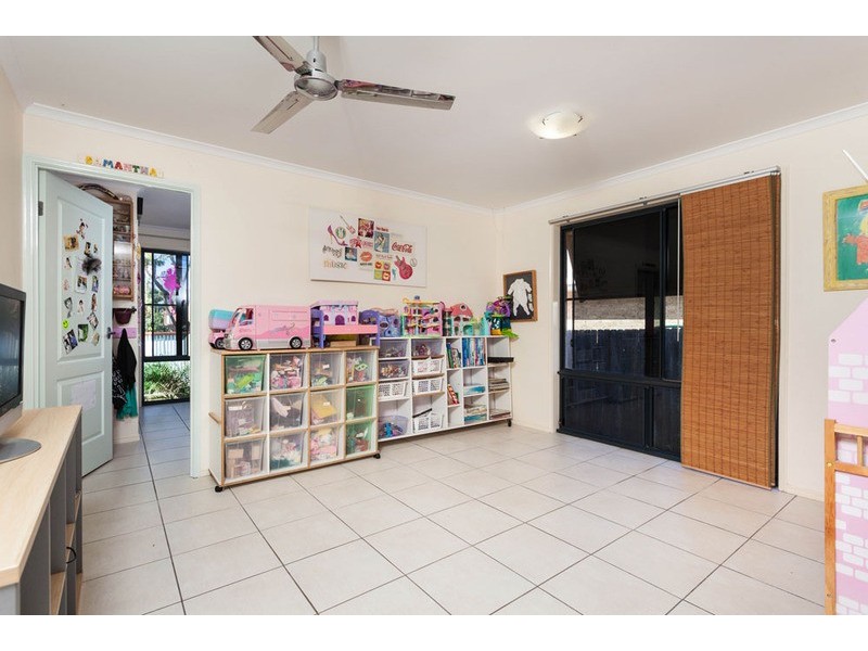 7 Barkala Court, Ocean Shores NSW 2483