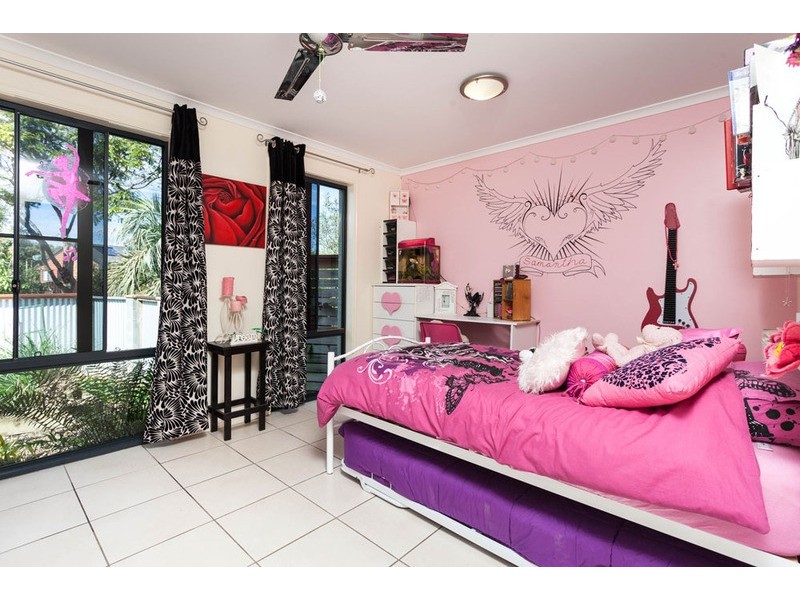 7 Barkala Court, Ocean Shores NSW 2483