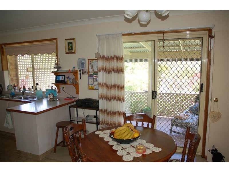 19 Narooma  Drive, Ocean Shores NSW 2483