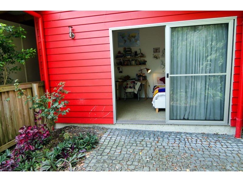 13 Mia Court, Ocean Shores NSW 2483