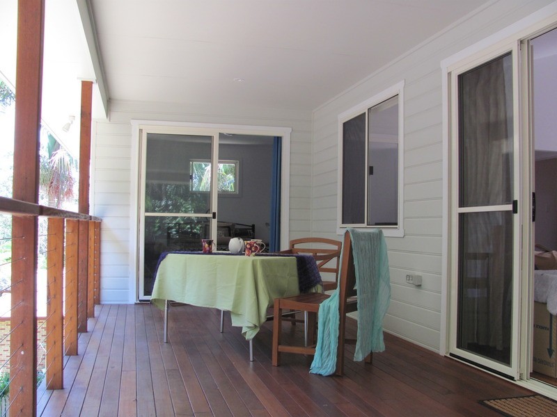 17 rajah  Road, Ocean Shores NSW 2483