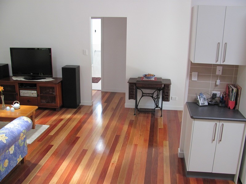 17 rajah  Road, Ocean Shores NSW 2483