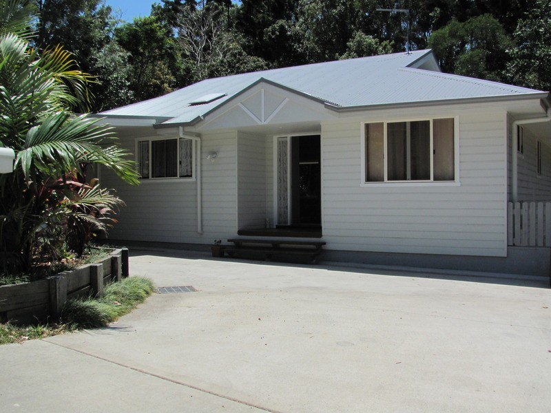 17 rajah  Road, Ocean Shores NSW 2483