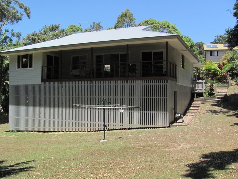 17 rajah  Road, Ocean Shores NSW 2483